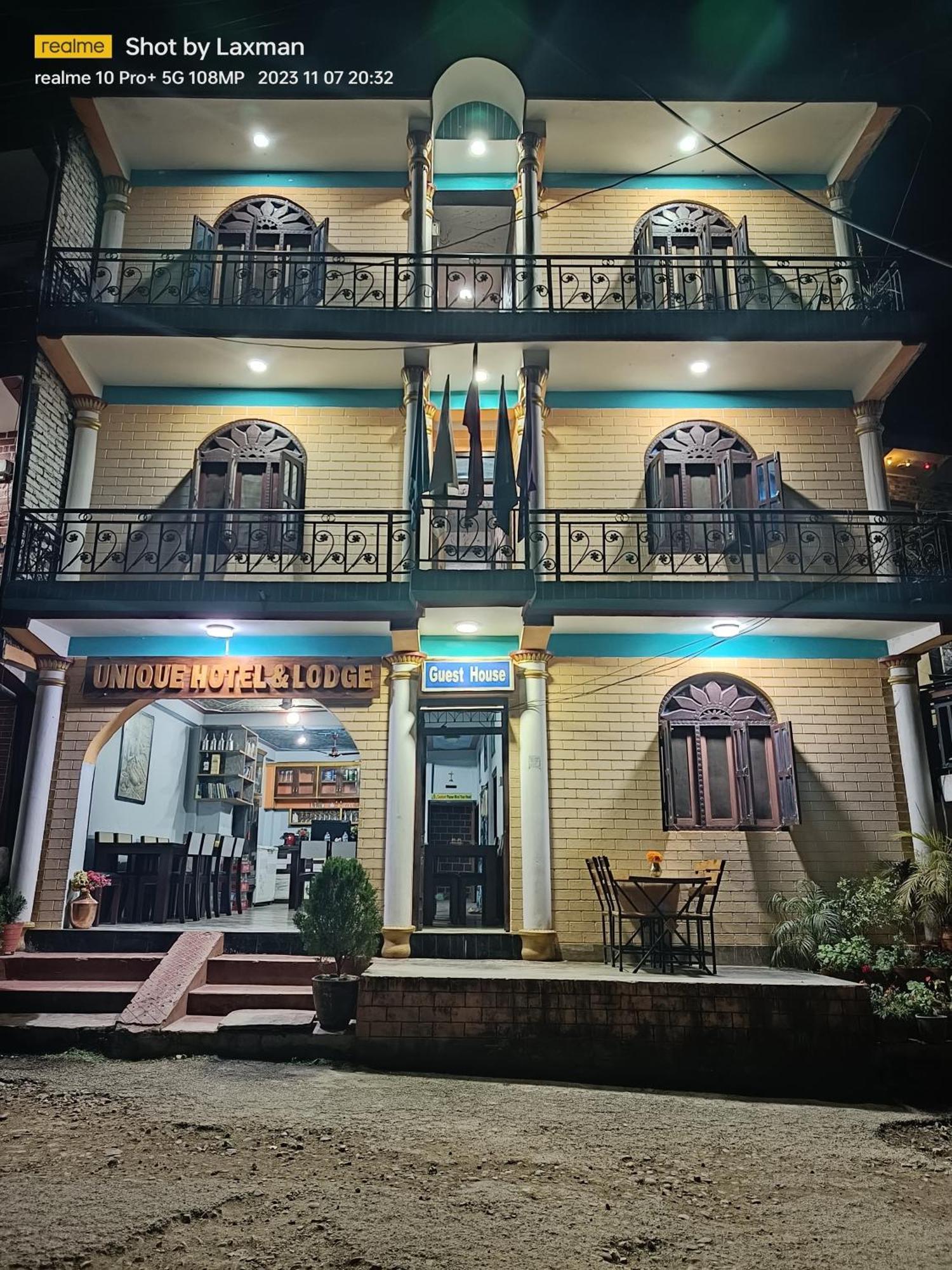 Unique Hotel And Lodge - Pleasure Of Homely Stay - 반디푸르 외부 사진